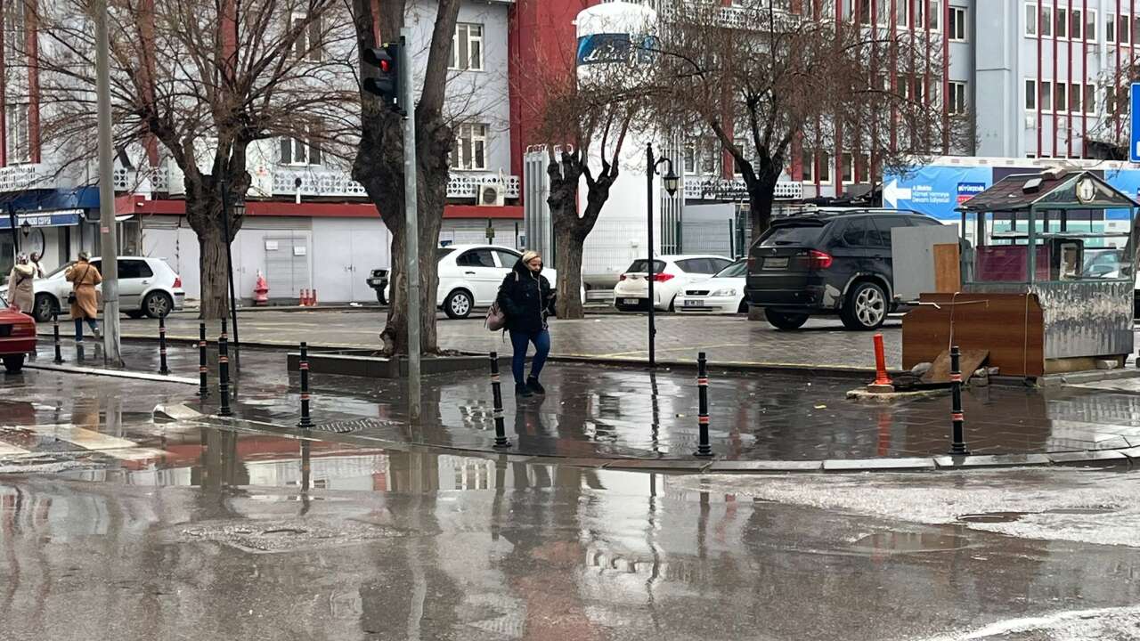 Konya bereketle coşuyor! Yağışlar kenti sardı, yarın kar da var 2